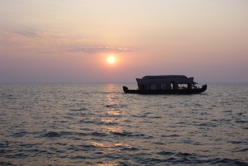 Houseboat Cruise